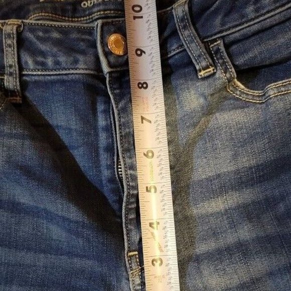 American Eagle Women's 6R Distressed Super High Rise Jegging (28x27.5") - Picture 9 of 10